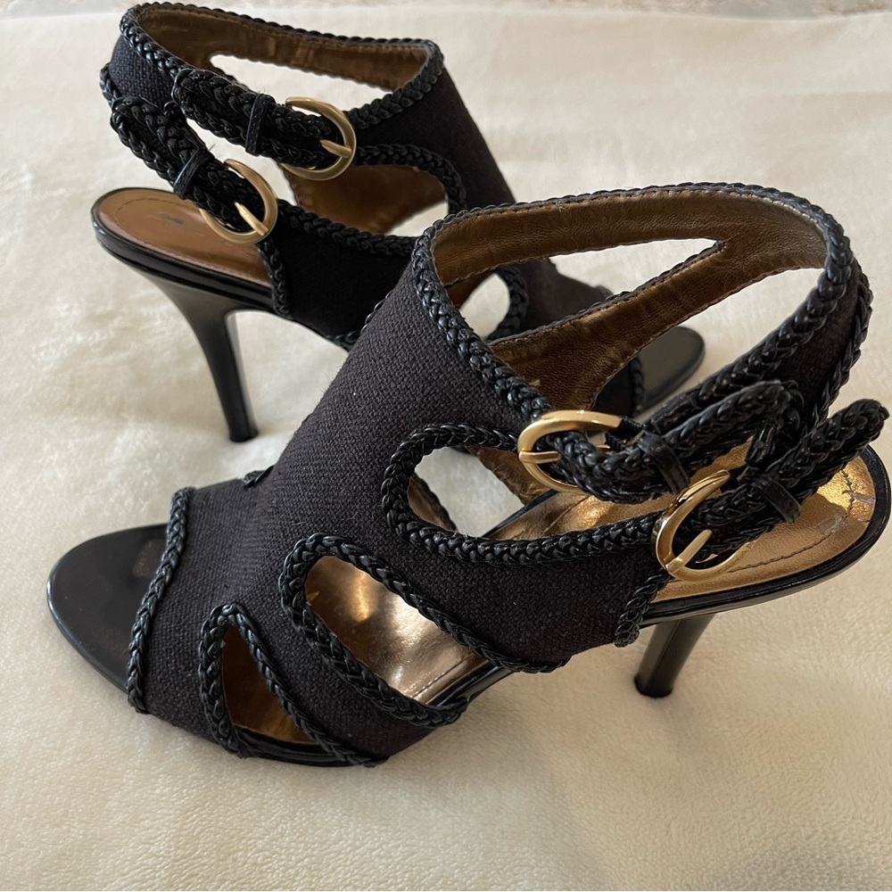 Tahari Black and Gold-Tone Cloth and Leather 4-inch Heels Size 8.5 M